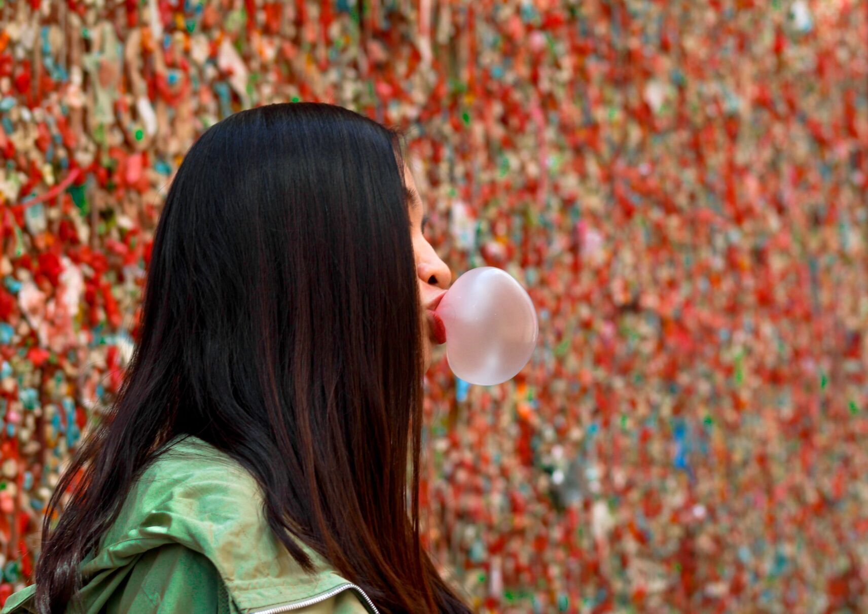 Chew gum